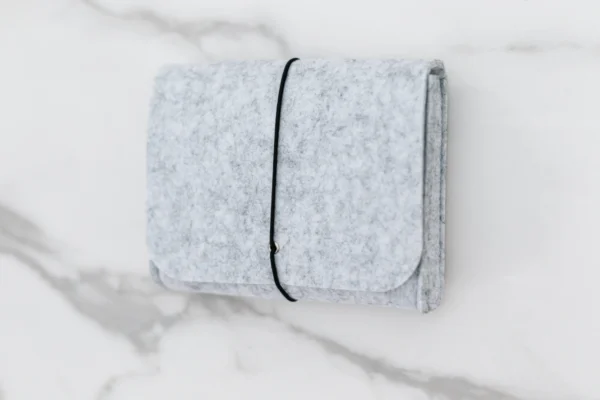 Compact Purse with Elastic Closure | Secure & Travel-Friendly Wallet - Image 7